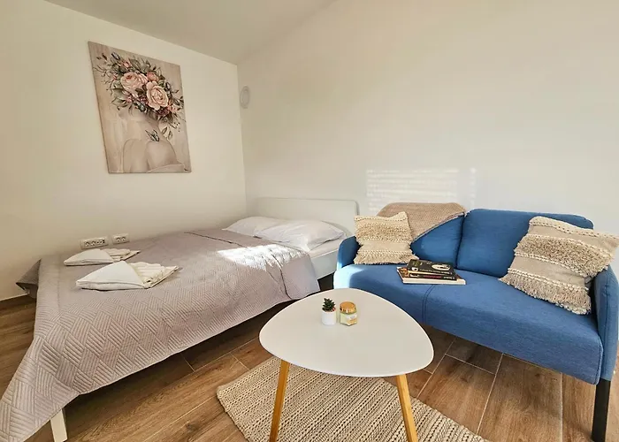 Modern Cityscape Apartman *